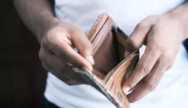 Алтайский край попал в аутсайдеры рейтинга регионов по отраслевым зарплатам - Толк, 23.03.2026