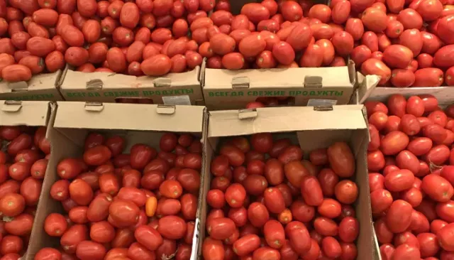 Около 12 тонн томатов не пустили из Казахстана в Алтайский край - Толк, 23.03.2026