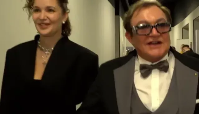 Дмитрий Дибров скорректировал внешность, чтобы нравиться молодой пассии - Толк, 29.03.2026