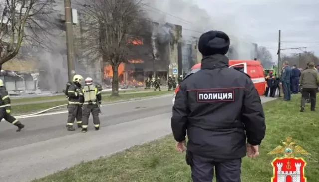 Площадь пожара в калининградском ТЦ "Гиант" достигла 1,5 тысяч "квадратов" - Толк, 05.04.2026