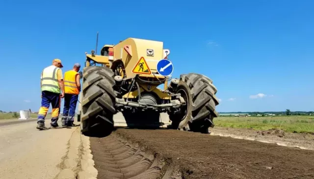 Вопреки общему охлаждению: алтайские дорожники заработали вдвое больше в 2025 году - Толк, 15.04.2026