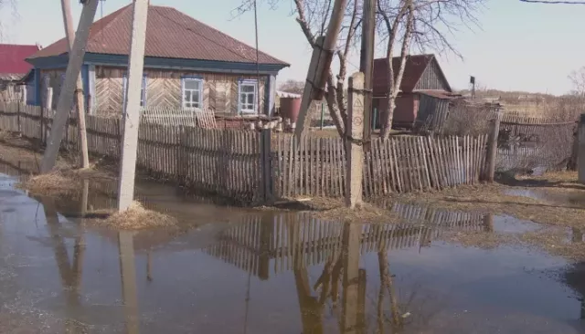 Режим чрезвычайной ситуации вводят в некоторых пострадавших от паводка районах - Толк, 16.04.2026