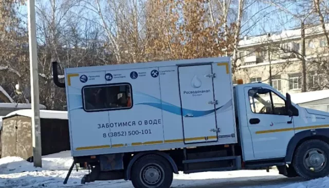 Более 1,1 тысячи домов в Барнауле отключили от холодной воды 17 апреля - Толк, 17.04.2026