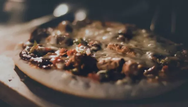 Подросток убил футболиста отверткой в смертельной схватке за пиццу - Толк, 24.04.2026