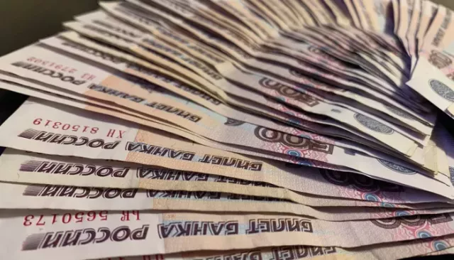 "Курьер" из Новосибирской области украл 3 млн рублей у четырех жителей Барнаула - Толк, 29.04.2026