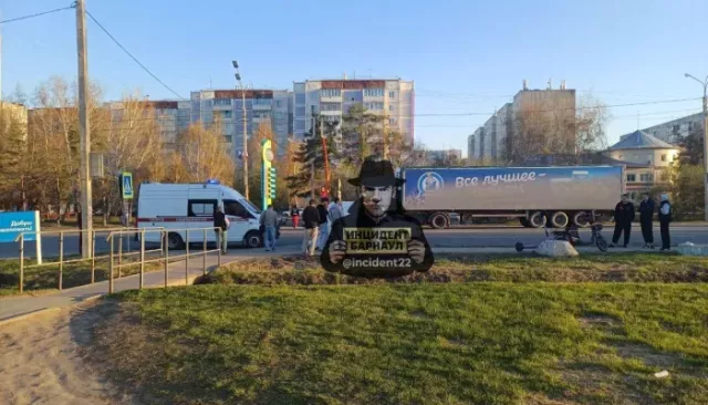 Машина сбила молодого парня на пешеходном переходе в Барнауле - Толк, 29.04.2026