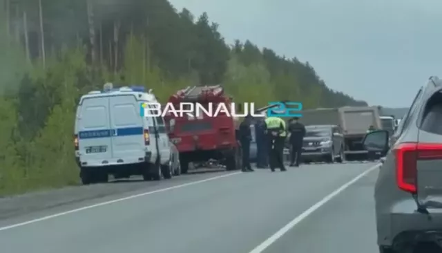 Фельдшер рассказала страшные подробности смертельного ДТП в Алтайском крае - Толк, 12.05.2026