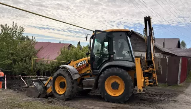 Более 300 частных домов на Горе в Барнауле отключили от воды из-за аварии - Толк, 16.05.2026