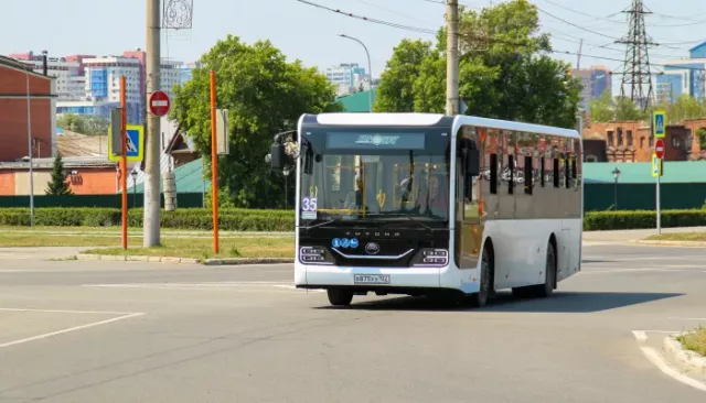 Нижегородская фирма поставит для Барнаула 11 автобусов Нижегородская фирма поставит для Барнаула 11 автобусов - Толк, 15.06.2026
