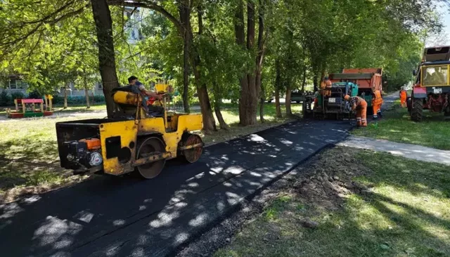 В Барнауле продолжают ремонтировать дороги и тротуары: где прошли работы - Толк, 18.07.2026