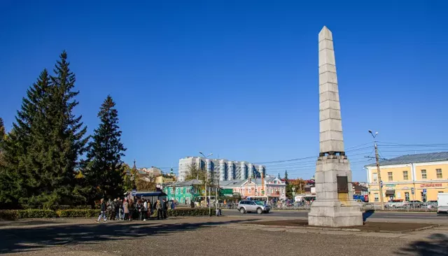 Под асфальтом в центре Барнаула нашли конструкции прошлых веков - Толк, 12.08.2026