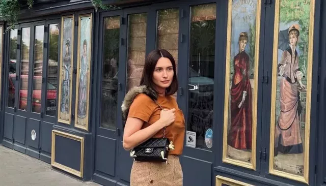 Супруга Басты Елена Вакуленко вышла в свет в образе за 1,4 млн рублей. Фото - Толк, 13.09.2026