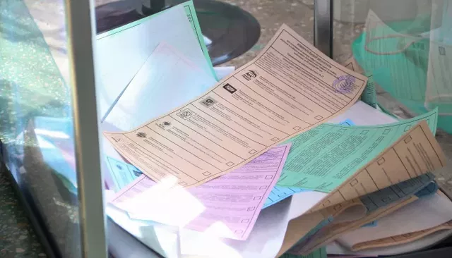 Кто лидирует в Алтайском крае на округах в Госдуму после обработки 50% бюллетеней - Толк, 20.09.2026