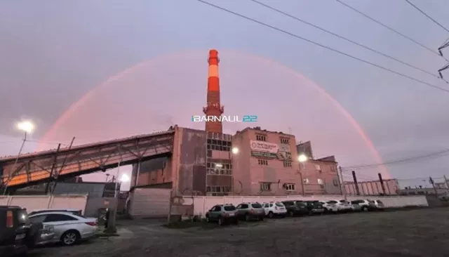 В небе над Барнаулом появилось необычное явление "пояс Венеры" - Толк, 22.09.2026