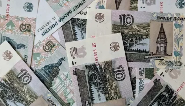 Барнаул оказался в хвосте рейтинга зарплат среди российских городов - Толк, 12.10.2026