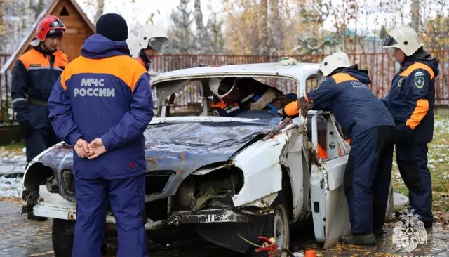 В Республике Алтай спасатели "ликвидировали" последствия ДТП и "вели поиски" в горах - Толк, 19.10.2026