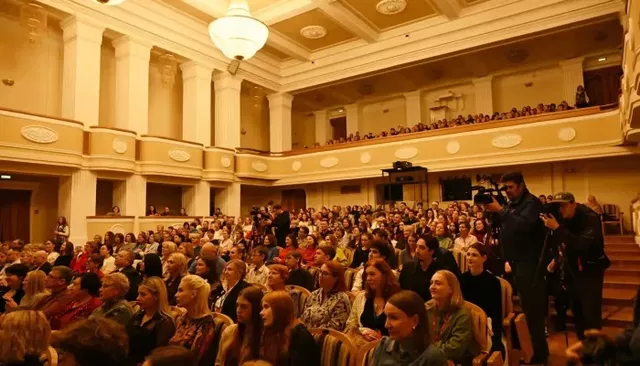 Фестиваль театров кукол "Зазеркалье" открылся в Барнауле - Толк, 24.10.2026