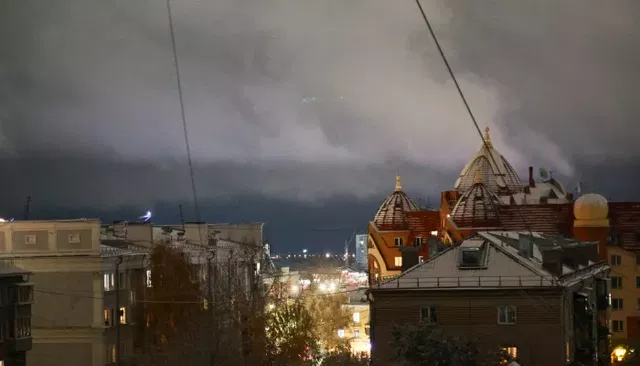 В Алтайском крае вводят режим "черного неба" из-за неблагоприятных условий - Толк, 25.10.2026