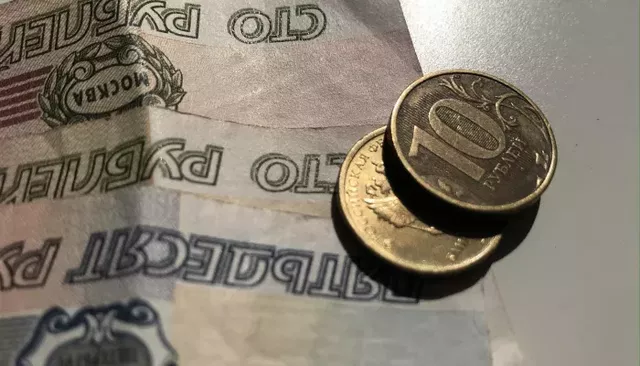 Стала известна разница между наибольшей и наименьшей зарплатой в регионах - Толк, 31.10.2026