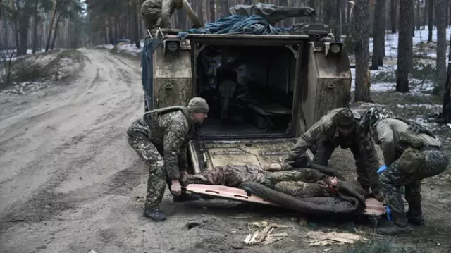 Джонсон: НАТО боится отправлять войска на Украину из-за риска больших потерь - РИА Новости, 04.12.2023