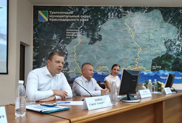 В туалете для девочек в школе Туапсе отсутствуют двери в кабинках -  Утренний Юг, 30.08.2025