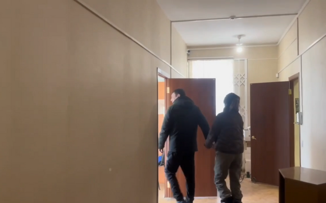 В Челябинске задержали женщину, зарезавшую и спрятавшую 5-летнюю дочь в диване -  Утренний Юг, 04.11.2025