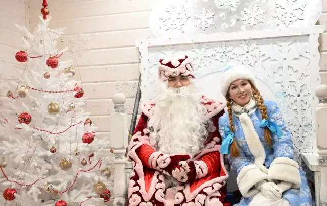 Спрос на Дедов Морозов и Снегурочек в Краснодарском крае вырос почти втрое -  Утренний Юг, 19.11.2025