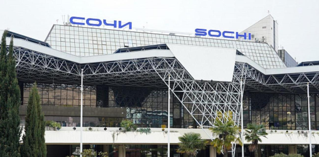 В аэропортах Краснодара и Сочи отменили рейсы в Дубай и Тель-Авив -  Утренний Юг, 28.02.2026