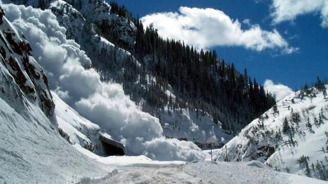 МЧС предупредило о лавиноопасности в горах Краснодарского края и Адыгеи МЧС предупредило о лавиноопасности в горах Краснодарского края и Адыгеи - Утренний Юг, 03.03.2026