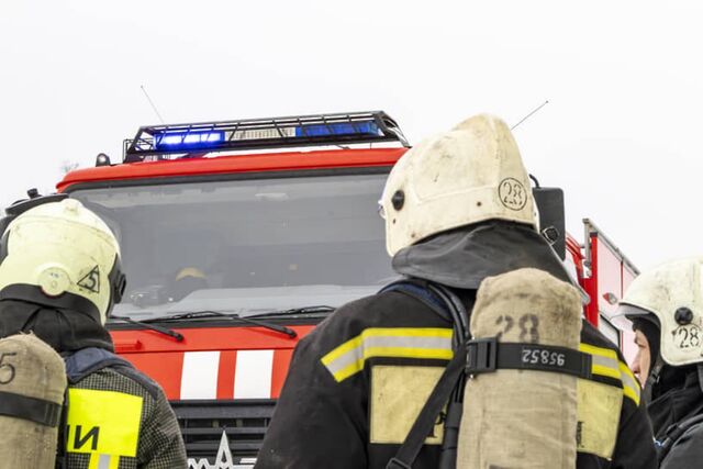 На нефтебазе в промзоне Лабинска произошел пожар после атаки БПЛА -  Утренний Юг, 16.03.2026