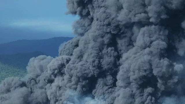 Открытое горение на Туапсинском НПЗ ликвидировано -  Утренний Юг, 29.04.2026