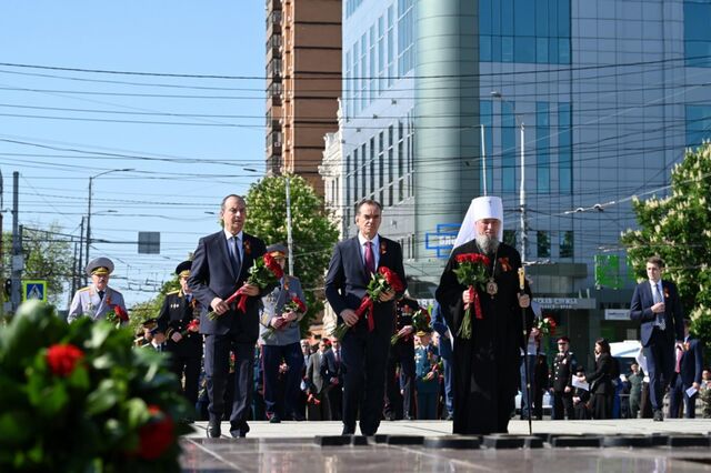 Губернатор Кубани возложил цветы к Вечному огню в Краснодаре -  Утренний Юг, 09.05.2026