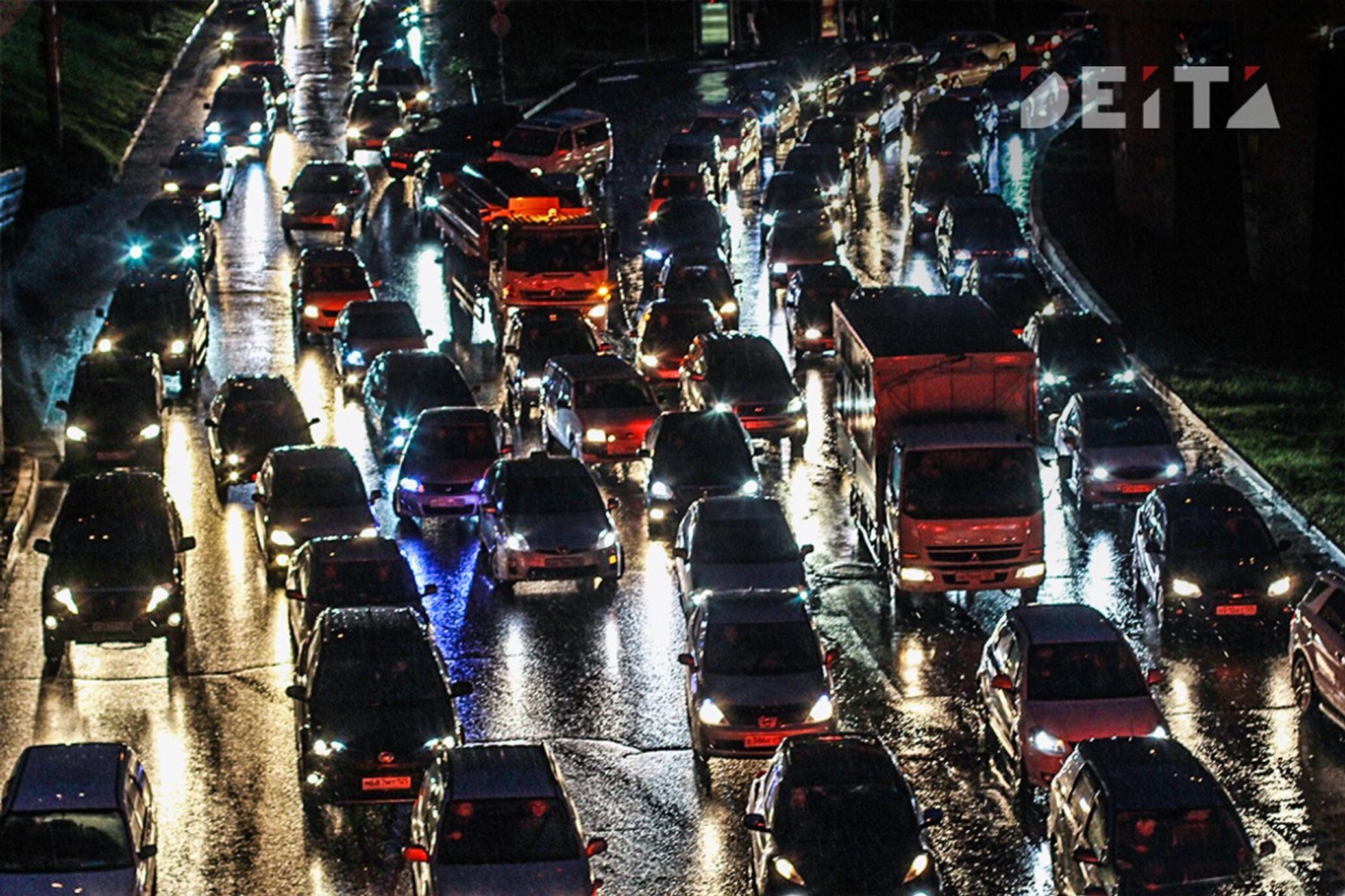 Stuck in traffic jam. Коллапс на дороге. Пробки Владивосток. Стояние в пробке. Транспортный коллапс в Азии и Африке.