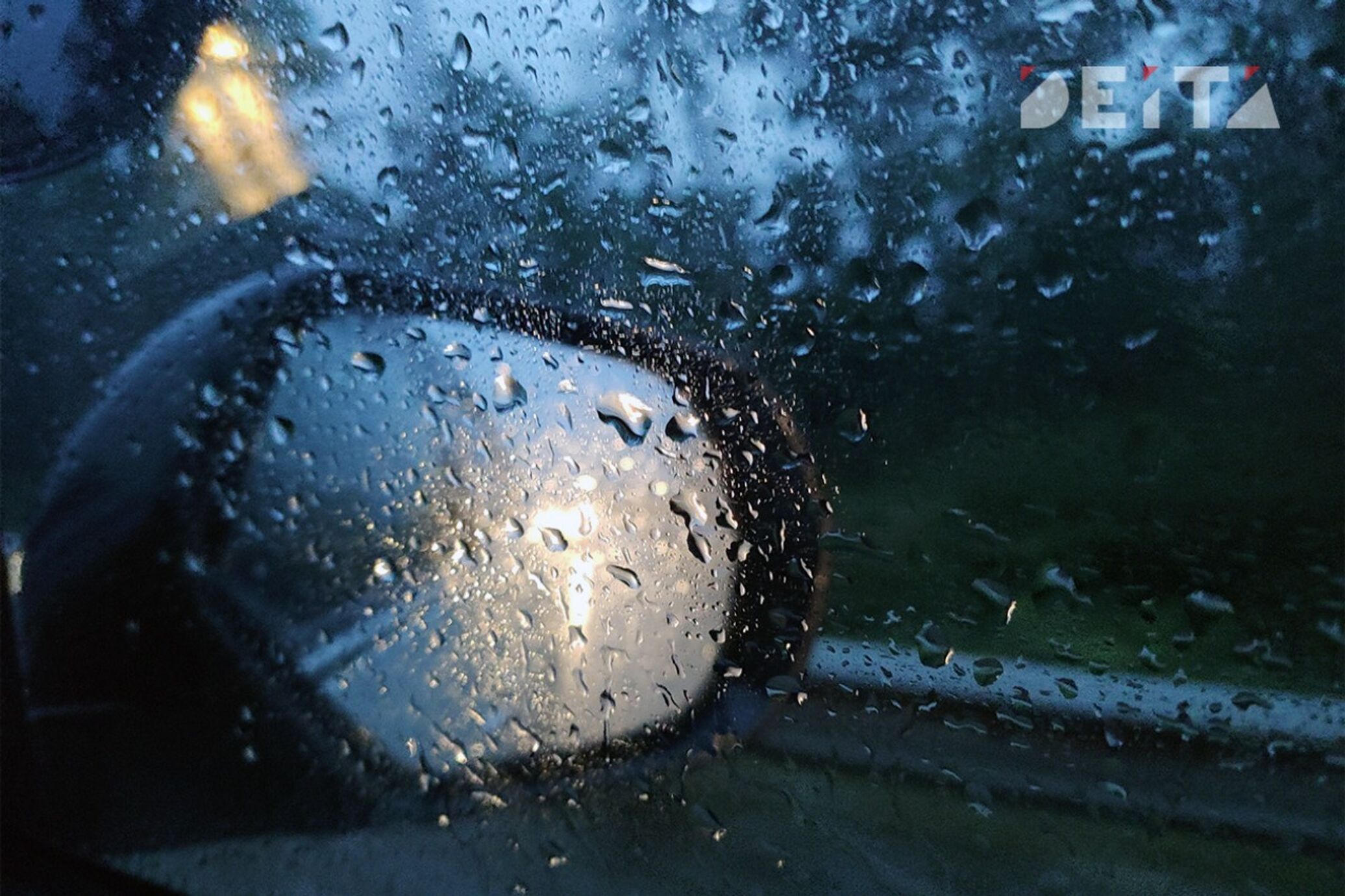 Дождь ис. Сильный дождь. Август дождь. Дождь в Приморье. Ливень во Владивостоке.