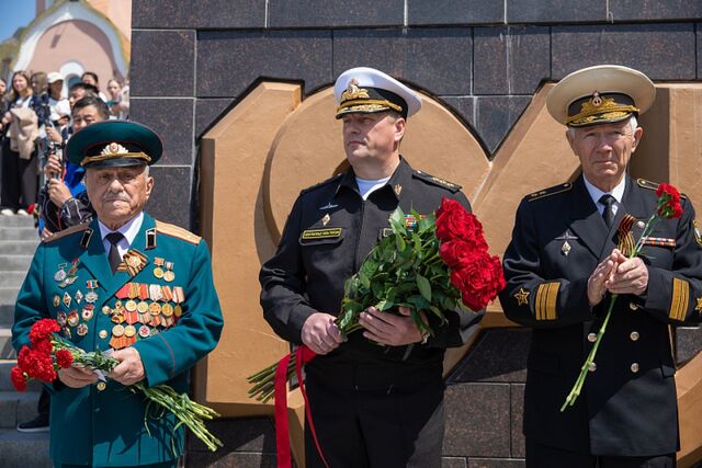 На «Вахту памяти» заступил первый почётный караул во Владивостоке - ИА DEITA.RU, 03.05.2024
