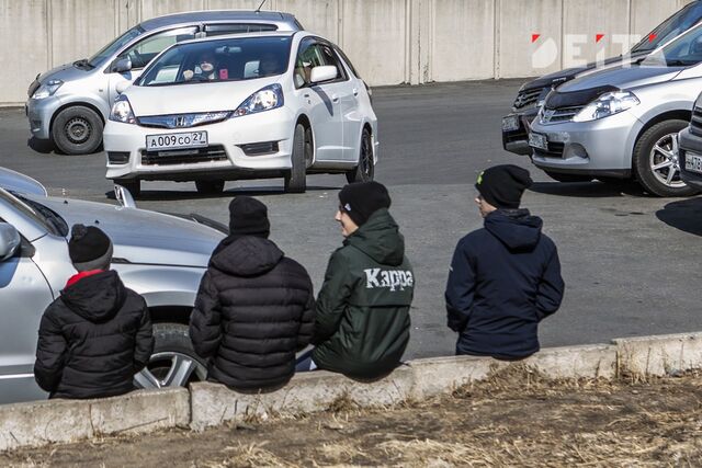 Школьник-водитель сбил человека и протаранил два автомобиля во Владивостоке при задержании полицейскими - ИА DEITA.RU, 13.01.2025