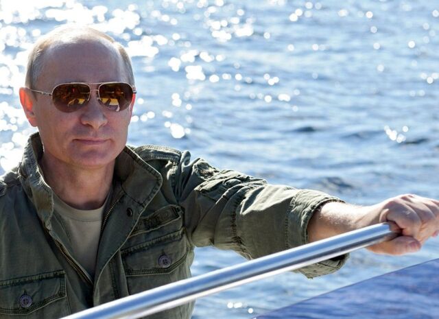 Тайный флот Путина возбуждает европейцев - ИА DEITA.RU, 09.05.2025