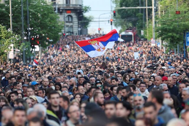 В Сербии продолжаются протесты: перекрыты трассы, полиция задержала десятки человек - ИА DEITA.RU, 04.07.2025