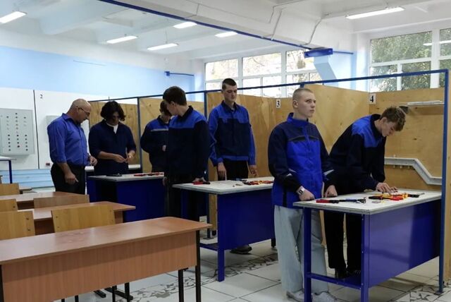 Работники Дальнегорского ГОКа станут преподавателями в местном колледже Работники Дальнегорского ГОКа станут преподавателями в местном колледже - ИА DEITA.RU, 13.11.2025