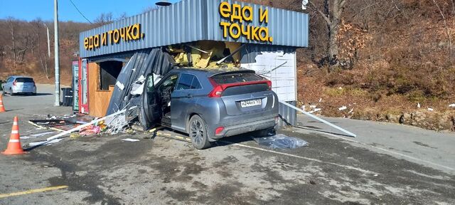Минздрав Приморья рассказал о состоянии пострадавших в автокатастрофе с легковушкой и пит-стопом - ИА DEITA.RU, 15.11.2025