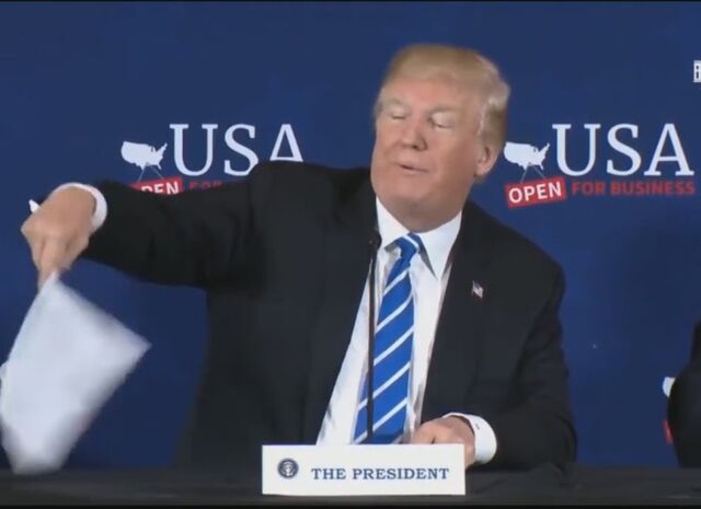 Вашингтон против всех: Трамп ужесточает санкции в отношении партнеров Москвы - ИА DEITA.RU, 17.11.2025