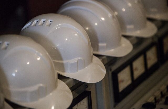 Заводы вместо офисов: Володин зафиксировал рост престижа рабочих специальностей среди молодежи - ИА DEITA.RU, 16.03.2026