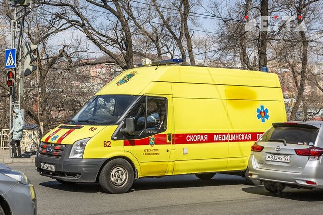 Офтальмологи Приморья спасают глаз и зрение мальчику, проткнувшему себе глаз ножом - ИА DEITA.RU, 17.03.2026