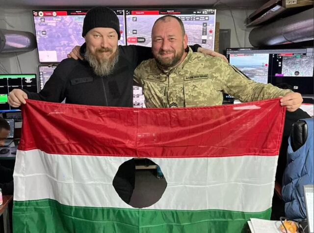 Криворожская дипломатия: посол Украины похвастался дырявым флагом Венгрии - ИА DEITA.RU, 17.03.2026