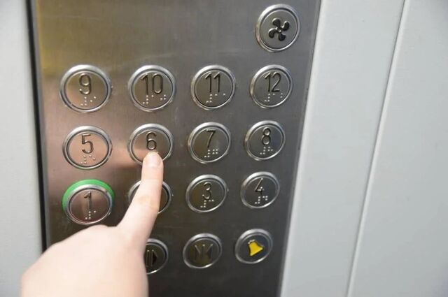 25-этажный дом во Владивостоке остался без лифтов и воды на неопределённый срок - ИА DEITA.RU, 25.04.2026