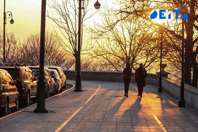 Провал образовался под ногами китайского туриста в центре Владивостока - ИА DEITA.RU, 13.05.2026