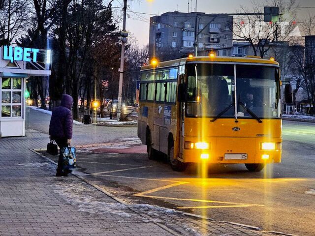 Уголовное дело завели в Приморье на водителя автобуса, не выпускавшего школьницу из салона - ИА DEITA.RU, 21.05.2026