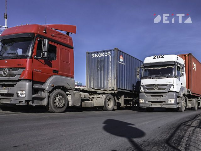 ДТП с контейнеровозом парализовало въезд на объездную трассу Владивостока - ИА DEITA.RU, 07.09.2026