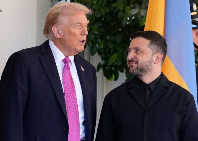 Трамп продолжает спускать собак на Зеленского - ИА DEITA.RU, 19.10.2026