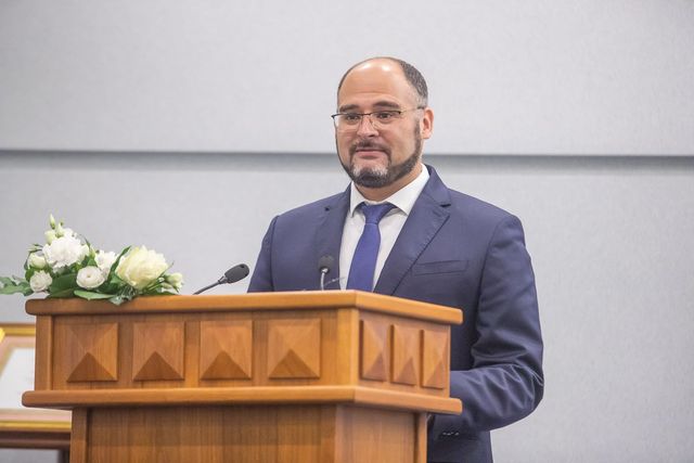 Мэру Владивостока прочат кресло губернатора Приморья Мэру Владивостока прочат кресло губернатора Приморья - ИА DEITA.RU, 19.10.2026